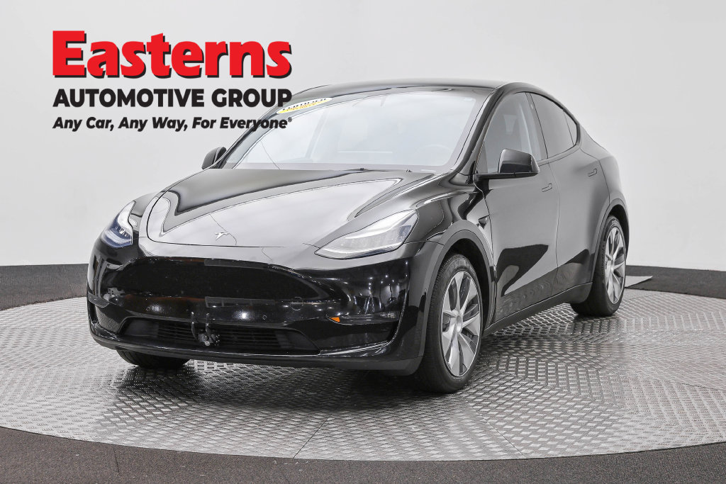 Used 2021 Tesla Model Y Long Range AWD/4WD image 1
