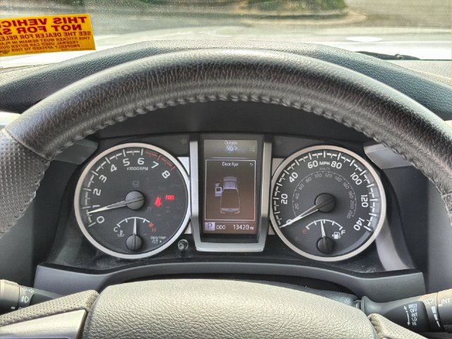 Used 2020 Toyota Tacoma SR5 RWD image 15