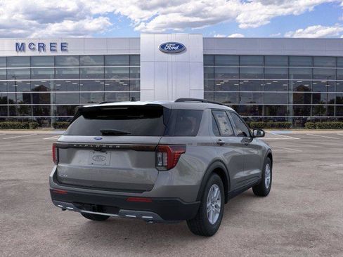 New 2026 Ford Explorer Active w/ Active Comfort Package RWD image 8