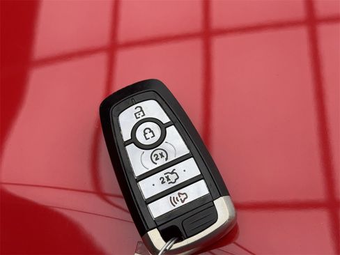 Used 2018 Ford Mustang Premium image 58