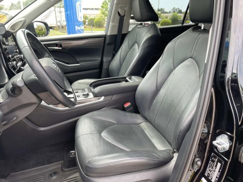 Used 2021 Toyota Highlander Limited AWD/4WD image 20