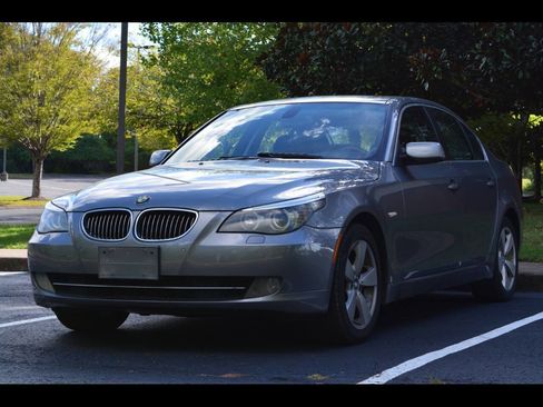 Used 2008 BMW 528xi Sedan w/ Premium Pkg image 1