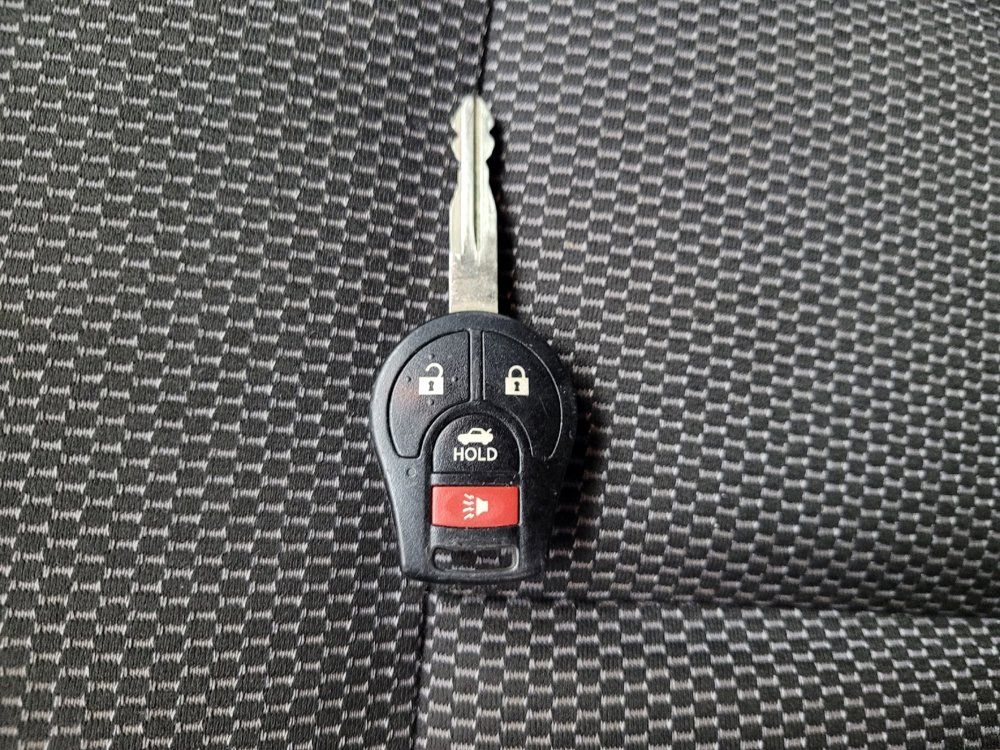 Used 2019 Nissan Versa SV FWD image 32