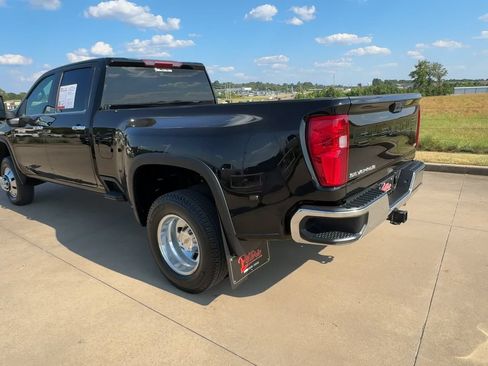 Used 2026 Chevrolet Silverado 3500 LTZ w/ LTZ Convenience Package AWD/4WD image 5