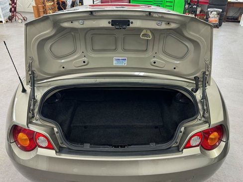 Used 2004 BMW Z4 2.5i RWD image 21