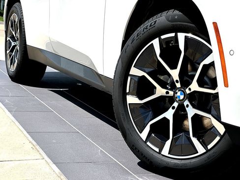 New 2026 BMW X3 xDrive30 w/ Convenience Package AWD/4WD image 2