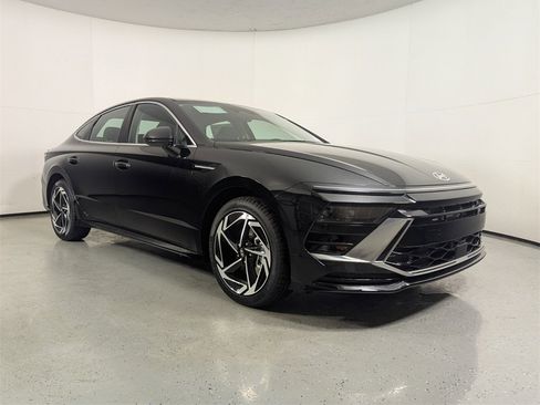 New 2026 Hyundai Sonata SEL image 1