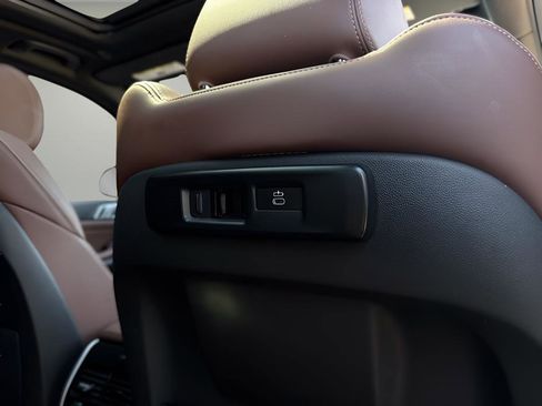 Used 2023 BMW X5 xDrive40i w/ Premium Package image 22