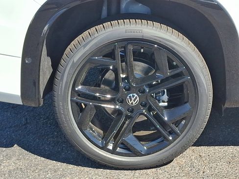 New 2026 Volkswagen Tiguan SE R-Line AWD/4WD image 5