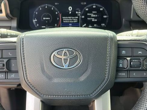 Used 2024 Toyota Tacoma TRD Sport image 12