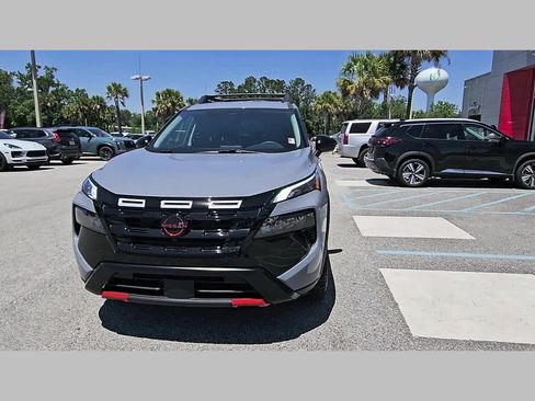 Used 2026 Nissan Rogue SV AWD/4WD image 22