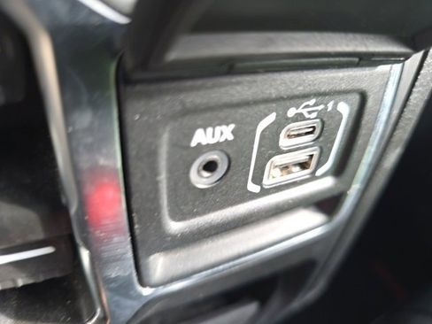 Used 2022 Jeep Wrangler Unlimited Rubicon 4xe w/ Steel Bumper Group image 28