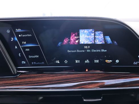 Used 2021 Cadillac Escalade ESV Premium Luxury w/ Driver Assist Tech Package image 44