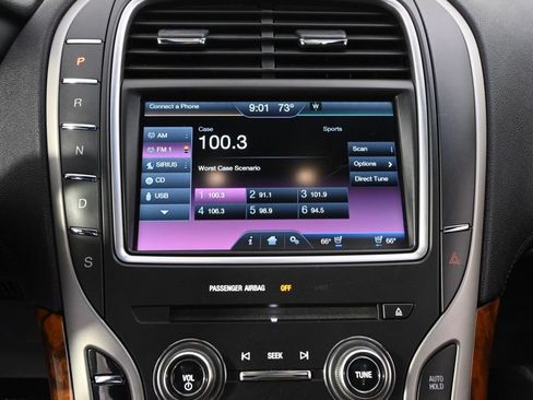 Used 2016 Lincoln MKX Reserve w/ Driver Assistance Package AWD/4WD image 28