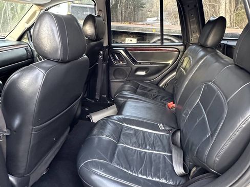 Used 2003 Jeep Grand Cherokee Limited image 9