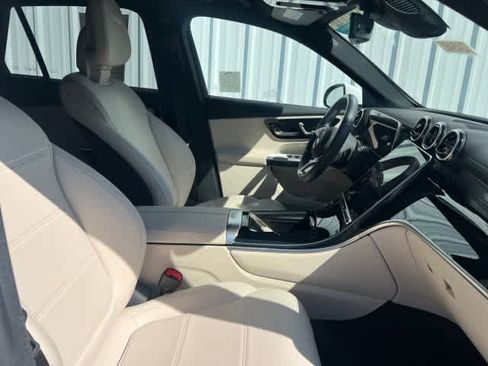 Certified 2025 Mercedes-Benz GLC 350e GLC 350e image 22