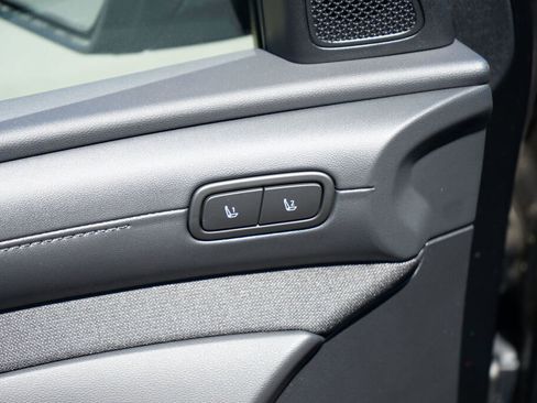 New 2025 Hyundai Santa Cruz Limited image 9