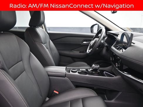 Used 2024 Nissan Rogue SL AWD/4WD image 10
