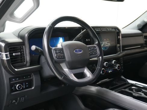 Used 2023 Ford F350 Lariat w/ Chrome Package image 12