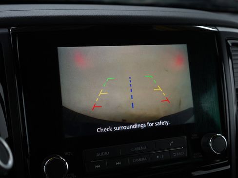 Used 2024 Nissan Titan SV w/ SV Bronze Edition Package AWD/4WD image 22