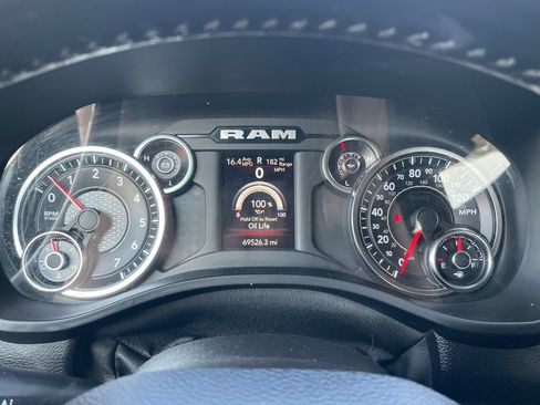 Used 2021 RAM 1500 Big Horn AWD/4WD image 30