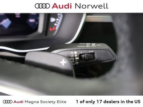 Used 2023 Audi Q3 2.0T Premium w/ Convenience Package AWD/4WD image 29