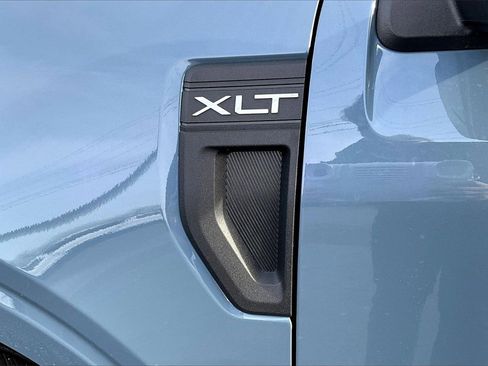 New 2025 Ford Maverick XLT w/ XLT Luxury Package image 9