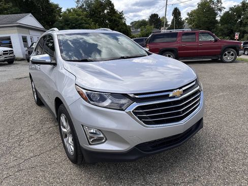 Used 2021 Chevrolet Equinox Premier AWD/4WD image 10