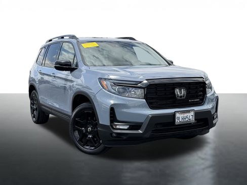 Used 2024 Honda Passport Black Edition image 2