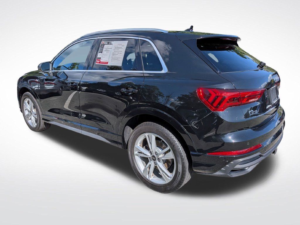 Used 2023 Audi Q3 2.0T Premium Plus w/ Premium Plus Package AWD/4WD image 6