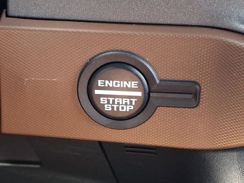 Used 2024 Ford Bronco Outer Banks AWD/4WD image 24