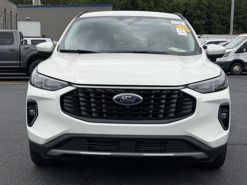 Used 2023 Ford Escape Platinum AWD/4WD image 6