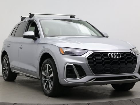 Used 2023 Audi Q5 2.0T Premium Plus w/ Premium Plus Package AWD/4WD image 3