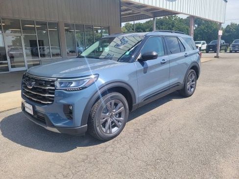 New 2026 Ford Explorer Active w/ Active Comfort Package AWD/4WD image 2
