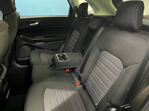 Used 2024 Ford Edge SE image 13