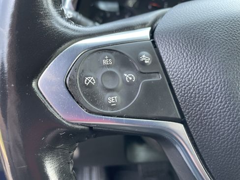 Used 2022 Chevrolet Traverse LT AWD/4WD image 33