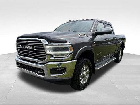 Used 2022 RAM 3500 Laramie w/ Chrome Appearance Group AWD/4WD image 9