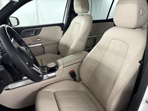 Certified 2023 Mercedes-Benz EQB 300 4MATIC image 27