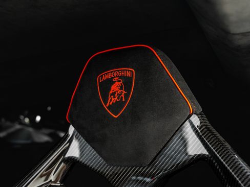 Used 2024 Lamborghini Huracan Sterrato AWD/4WD image 45