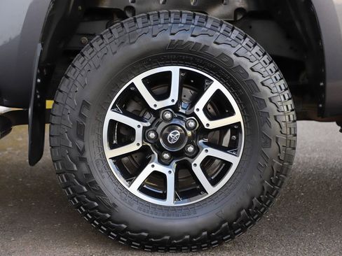 Used 2017 Toyota Tundra 1794 Edition w/ TRD Off Road Package AWD/4WD image 17