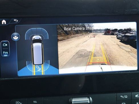 Used 2025 Mercedes-Benz Sprinter 2500 image 17