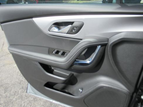 New 2026 Chevrolet Blazer LT w/ Convenience Package FWD image 26