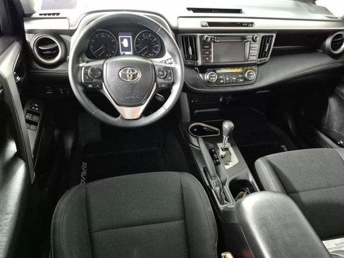 Certified 2018 Toyota RAV4 XLE AWD/4WD image 10