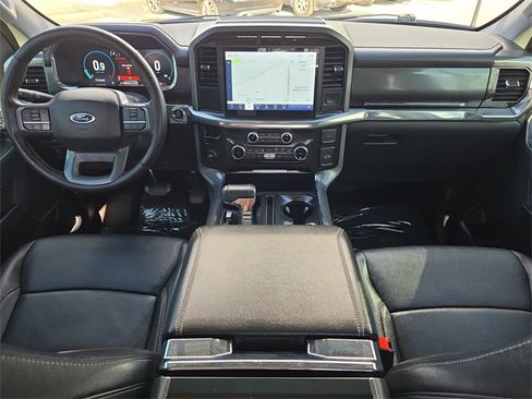 Used 2022 Ford F150 Lariat image 9