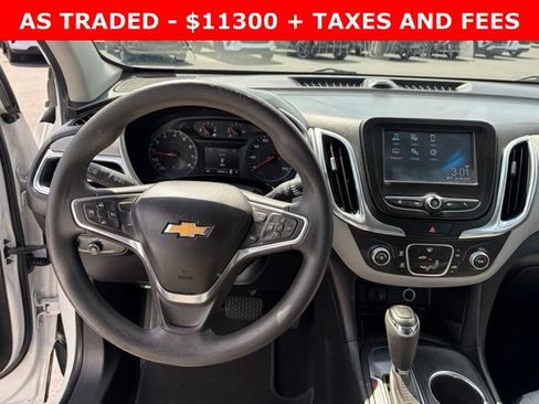 Used 2018 Chevrolet Equinox LS FWD image 17