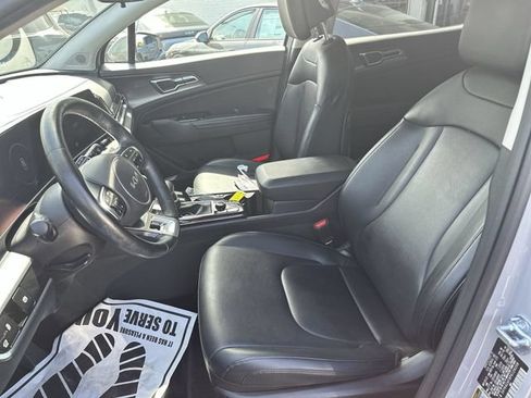 Certified 2023 Kia Sportage SX AWD/4WD image 15
