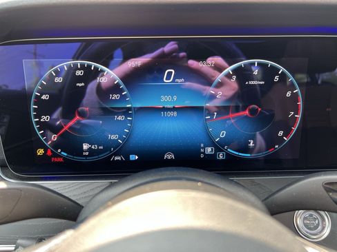 Used 2021 Mercedes-Benz E 350 4MATIC Sedan image 16