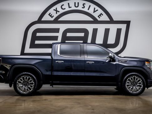 Used 2024 GMC Sierra 1500 Denali Ultimate image 8