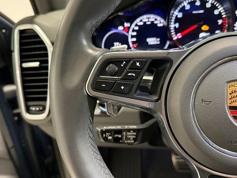Certified 2019 Porsche Cayenne S AWD/4WD image 19