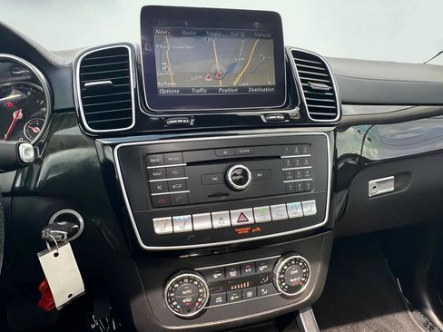 Used 2018 Mercedes-Benz GLS 450 4MATIC image 43
